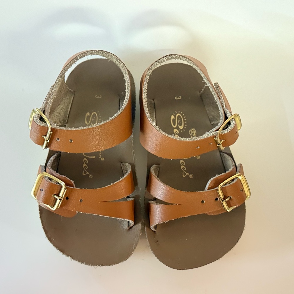 Classic Tan Kids Sandals with Buckles